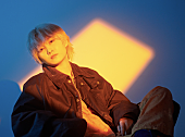 佐藤千亜妃「佐藤千亜妃、配信EP『NIGHT TAPE』から「夜をループ」ラジオ初OA決定」1枚目/2