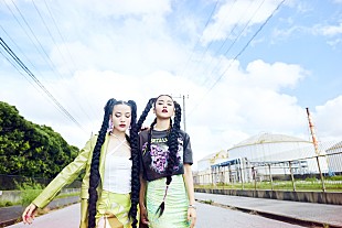 「FEMM、ドラマ『生き残った6人によると』主題歌収録のEP『THE SIX』リリース　MVも公開」