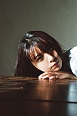 ａｄｉｅｕ「adieu、新アルバムより新曲「ワイン」MV公開」1枚目/2