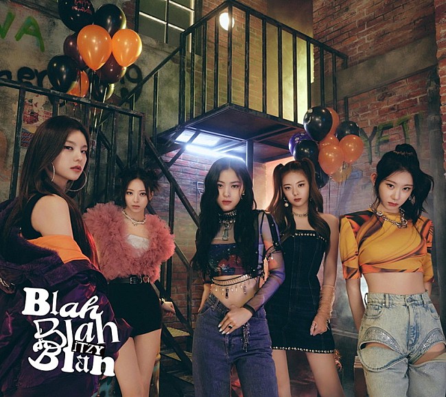 ITZY「ITZY シングル『Blah Blah Blah』初回限定盤B」3枚目/5