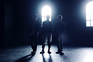 「all at once、TVアニメ『名探偵コナン』新EDテーマを担当　フィーチャリングアーティストとのシルエット写真を公開」