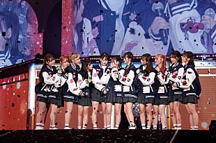 「＜ライブレポート＞=LOVEがデビュー5周年ライブ開催、齊藤なぎさの卒業発表も」