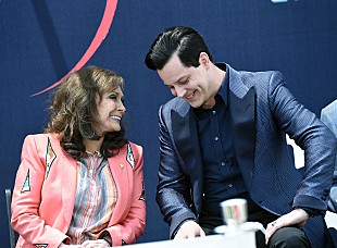 「カントリー界の伝説ロレッタ・リンをジャック・ホワイトが追悼「多くのことを学ばせてもらった」」