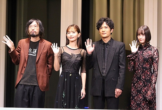 「稲垣吾郎「恋愛に関しては無邪気かもしれない」　「今年で49歳。そろそろやっぱり最後の恋を」」1枚目/1