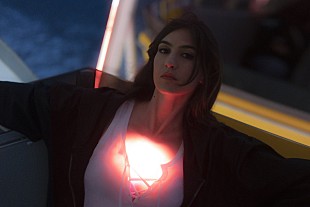 「ワイズ・ブラッド、新曲「Grapevine」は傷心と憧れに彩られた壮大なロード・ソング」