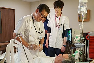 「「ザ・トラベルナ－ス」中井貴一と岡田将生のバディが「新しい」　“静”中井は「ハマり役」「最高に面白い」」