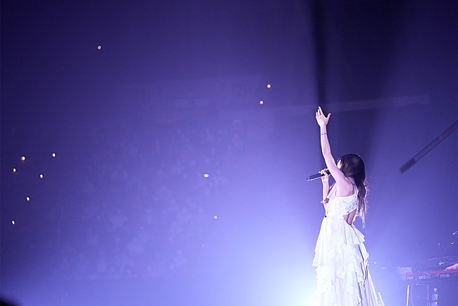 Aimer「＜ライブレポート＞「私を見つけてくれてありがとう」感謝して、次の10年へ――Aimerが10周年ライブで伝えた想い」1枚目/3