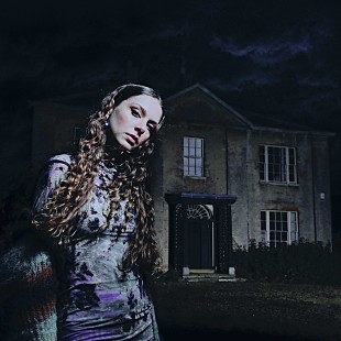 「ホリー・ハンバーストーン、新曲「Can You Afford To Lose Me?」は“今まで書いた中で一番好きな曲の1つ”」