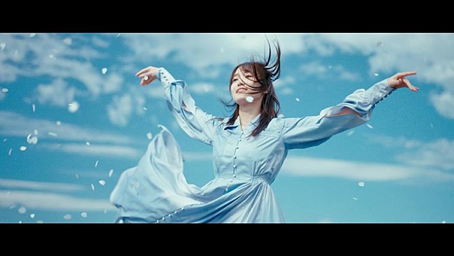 櫻坂46「櫻坂46、菅井友香センターのラストソングMV公開」1枚目/2