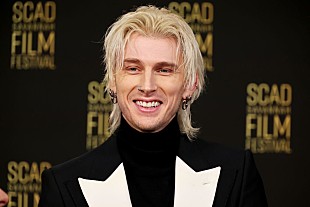 「マシン・ガン・ケリー、1度もラップを辞めたことはないと語る」