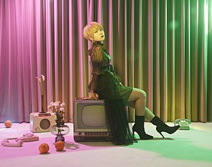 「＜インタビュー＞富田美憂、大人の恋愛を描くコンセプトミニアルバム『Fizzy Night』を語る」