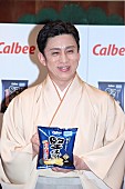 「松本幸四郎「今は染五郎が『美少年』と言われていますが」　30年前は「僕の方が、もっと『美少年』と言われていた」」1枚目/1