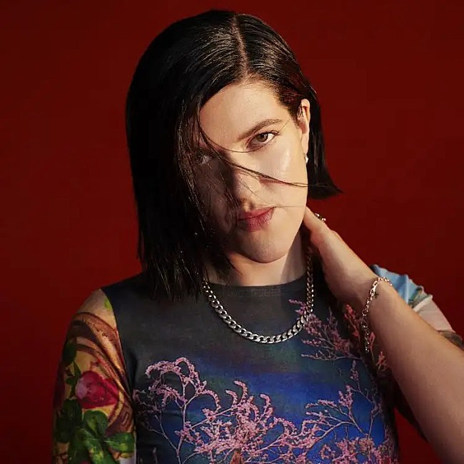 「The xxのロミー、フレッド・アゲインをフィーチャーしたニューシングル「Strong」公開」1枚目/2