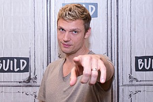 「バックストリート・ボーイズのニック・カーター、弟の死後翌日にステージに立った時のことを振り返る」