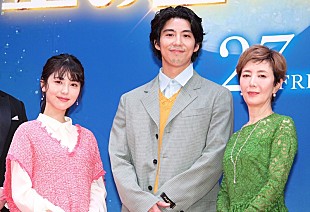 「浜辺美波、映画『金の国 水の国』に「勇気をもらった」　「優しさと温かさがあれば、大変だけど解決できる」」