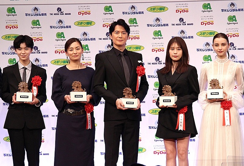 「福山雅治「報知映画賞」で主演男優賞を受賞　「『何者かになる』という目標をかなえられた」」1枚目/1