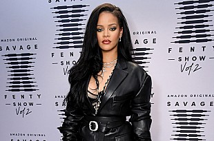 「リアーナ、ハーフタイム・ショーに向けてSavage X Fentyの新コレクション公開」