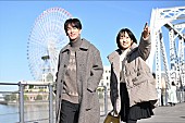 「「100万回言えばよかった」井上真央と佐藤健のカップルに反響　切ないラストシ－ンに「１話から涙が止まらない」」1枚目/1