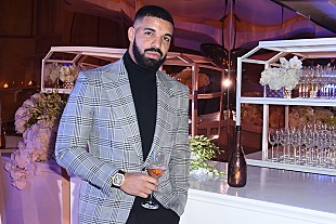 「ドレイク、「Jumbotron Shit Poppin」のMV公開」