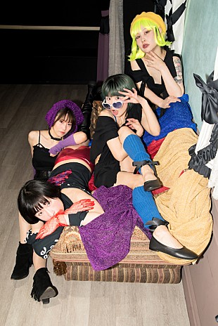 「変則4人組チアパンクバンドのニーハオ!!!!、「So tough &amp; So tough」配信リリース」