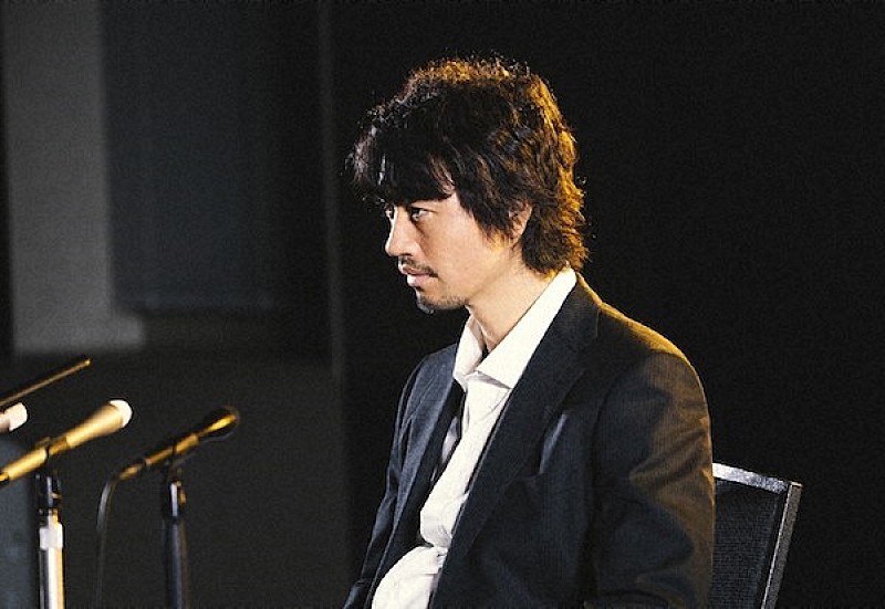 「「ヒヤマケンタロウの妊娠」“健太郎” 斎藤工が記者会見で倒れる　「らしさって何？の内容が、めっちゃ深い」」1枚目/1