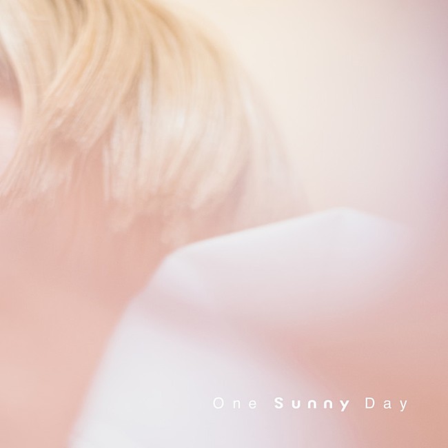 「Sunny Sunny 配信シングル「One Sunny Day」」2枚目/2