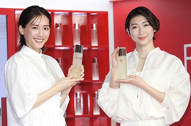 「綾瀬はるか、新社会人となる池江璃花子にエ－ル　「自分が前向きになれる方を選択して楽しんで」」1枚目/1