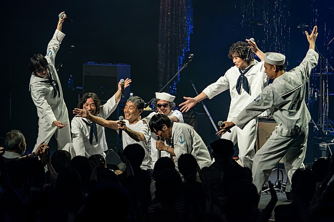 「＜ライブレポート＞MANNISH BOYS/地球三兄弟らが祝福のパフォーマンス【MARK’E Rolling 70-RADIO DAYS-】1日目」1枚目/7