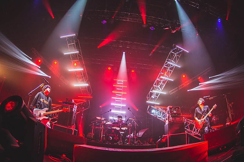 ＜ライブレポート＞Non Stop Rabbit、3年越しの豊洲PITリベンジ公演で見つけた“俺らが輝く場所” 