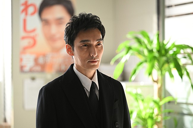 「「罠の戦争」怪文書をばらまいた犯人が発覚　“鷲津”草なぎ剛との対決シ－ンは「見応えがあった」」1枚目/1