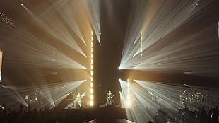 「RADWIMPS、ライブ映像作品『FOREVER IN THE DAZE TOUR 2021-2022』から「桃源郷」公開」