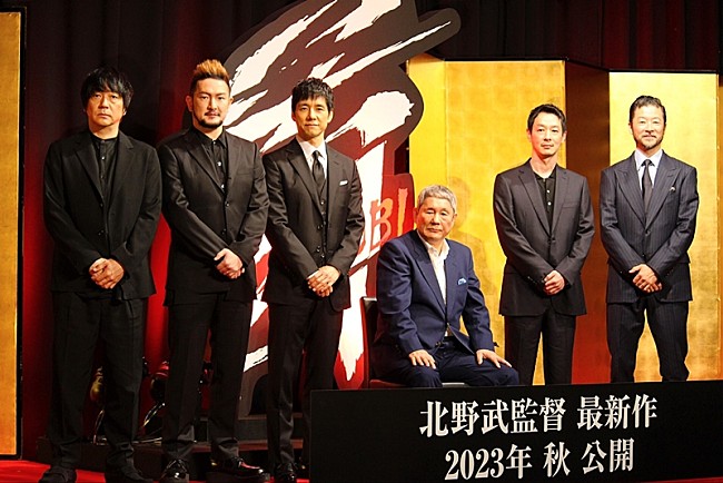 「本能寺の変を描いた北野武監督の新作映画『首』が完成　「死を前にした男同士の関係をうまく描けたらと思った」」1枚目/1
