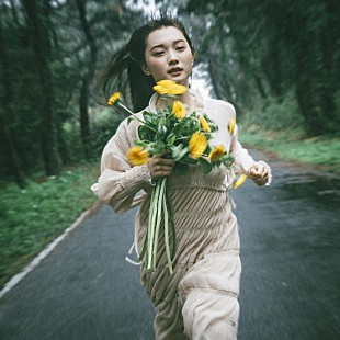 「indigo la End、新曲「瞳のアドリブ」MVを公開」