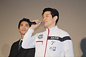 「鈴木亮平、劇場版『TOKYO MER』の公開に感無量　「２年前のあの日を思い出すと、本当に信じられない」」1枚目/1