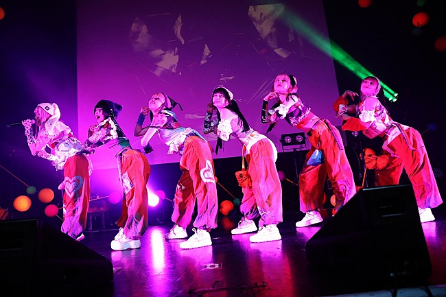 「＜ライブレポート＞ミームトーキョーが魅せる、自分たちだけのスタイル」1枚目/11