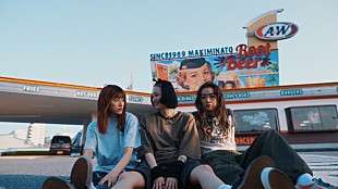 「Chilli Beans.、ドラマ『クールドジ男子』OPテーマ「you n me」MVで自由に走り回る」