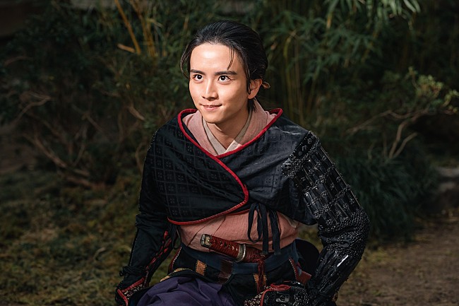 「板垣李光人「直政は家臣団の“Ｚ世代”という感じ」　徳川家臣団の新勢力となる井伊直政役」1枚目/1