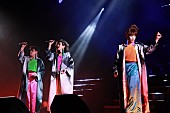 星屑スキャット「＜ライブレポート＞星屑スキャット　卓越した歌唱力と絶妙な選曲カバー、軽妙なトークで沸かせたツアー東京公演」1枚目/6