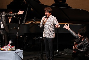 「＜ライブレポート＞佐藤竹善「これからもずっと歌っていたい」　恒例の【Cross your fingers】で稲垣潤一／森口博子らと饗宴　」