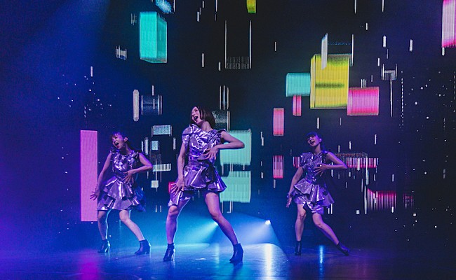 Perfume「Photo by Jessie Morgan」4枚目/10