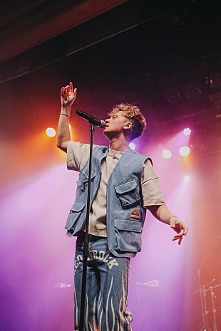 「コナー・メイナード、11年ぶりアルバム『+11 Hours』リリース」