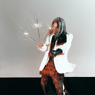 「(sic)boy、メジャー1stアルバム『HOLLOW』7月リリース」