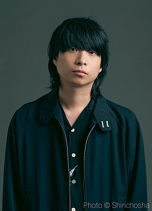 「尾崎世界観の芥川賞候補作『母影』が文庫化、ピース又吉が約7000字の解説を寄稿」