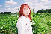 halca「halca、アニメ『彼女、お借りします』OPテーマ「恋愛ミリフィルム」配信決定」1枚目/1