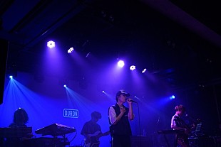 「＜ライブレポート＞DURDN、飛躍を予感させるソールドアウトの初ワンマン」