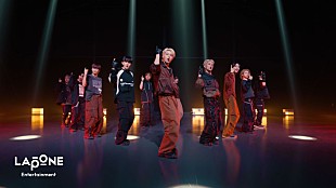 「INI、シングル『DROP That』より「DROP」コレオグラフィ・ビデオ公開」