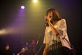 「トミタ栞、デビュー10周年ライブで新曲「ラーメンウォーアイニー」初披露＆MV公開」1枚目/5