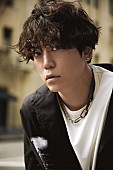 亀梨和也「亀梨和也、自ら作詞／布袋寅泰が作曲した2ndソロシングル『Cross』リリース決定」1枚目/1