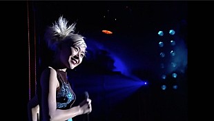 「globe「FACES PLACES」ライブ映像も、8月発売ライブBlu-rayより冒頭12分の映像公開」