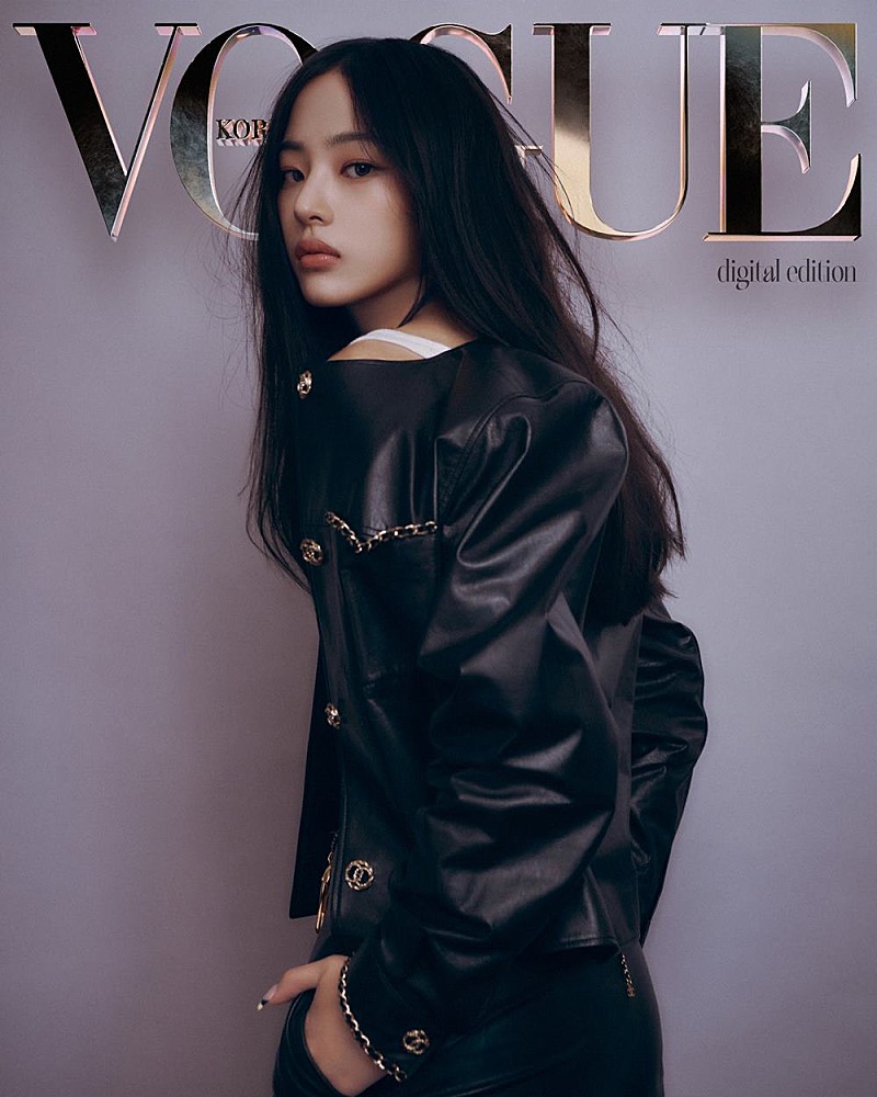 「NewJeansのMINJI、CHANELと共にした『VOGUE KOREA』の表紙公開」1枚目/2